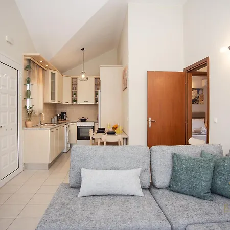 Apartamento Elena's 5 *