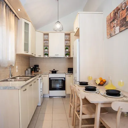 Apartamento Elena's 5 *